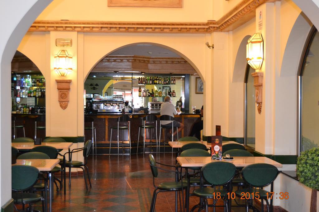 Hotel Poniente Moraleda De Zafayona Exterior photo